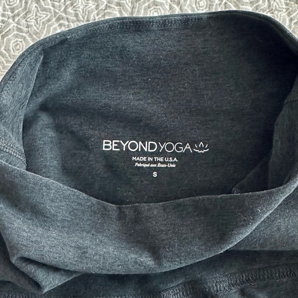 Beyond Yoga Spacedye High Waisted Biker Shorts Darkest Night Size S - Picture 7 of 11